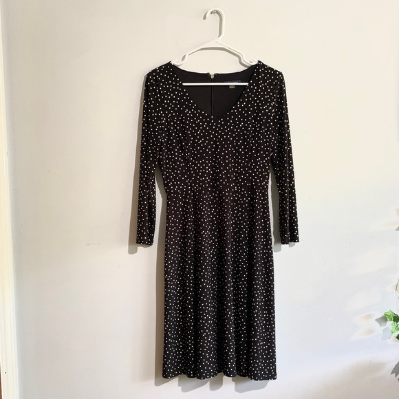 Tommy Hilfiger Dresses & Skirts - Tommy Hilfiger Black & White Long Sleeve Polka Dot Dress Size: 6